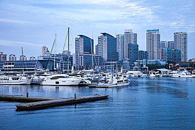 《界外狂潮》评测：卡牌融入FPS，能否成为英雄射击新潮流？